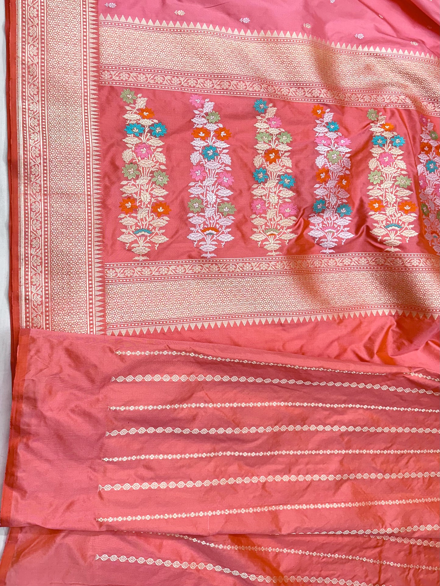 Peach Pink Handloom Pure Banarasi Katan by Katan Silk Kadhwa weave Saree