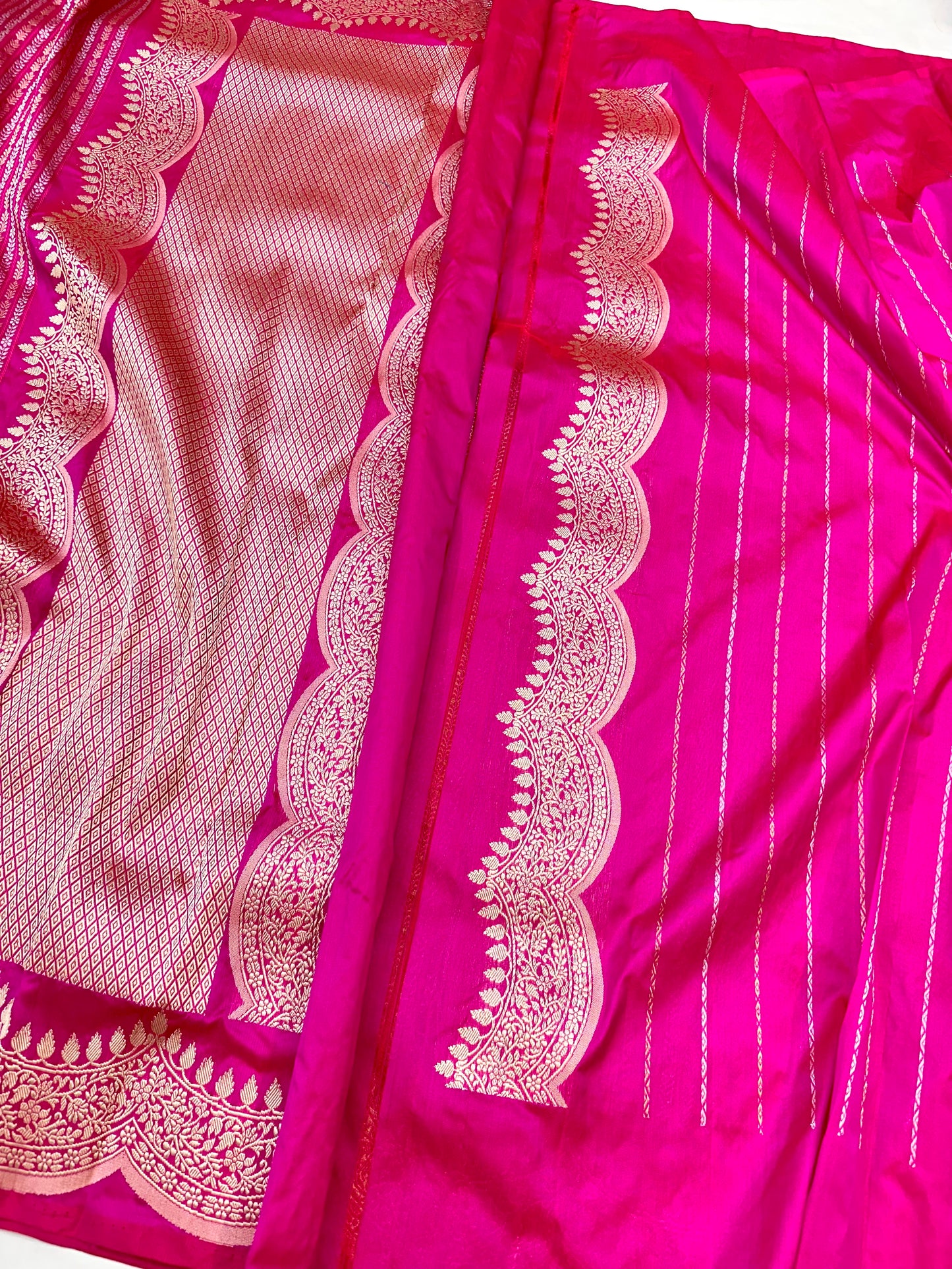 Rani Pink Stripes Scallop border Designer Handloom Banarasi Katan by Katan Silk Saree