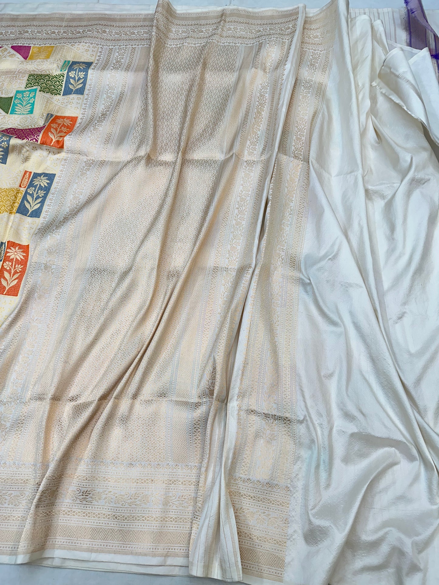 Half white Rangkat designer Pure Handloom Banarasi Katan by Katan Silk Kadhwa weave Saree