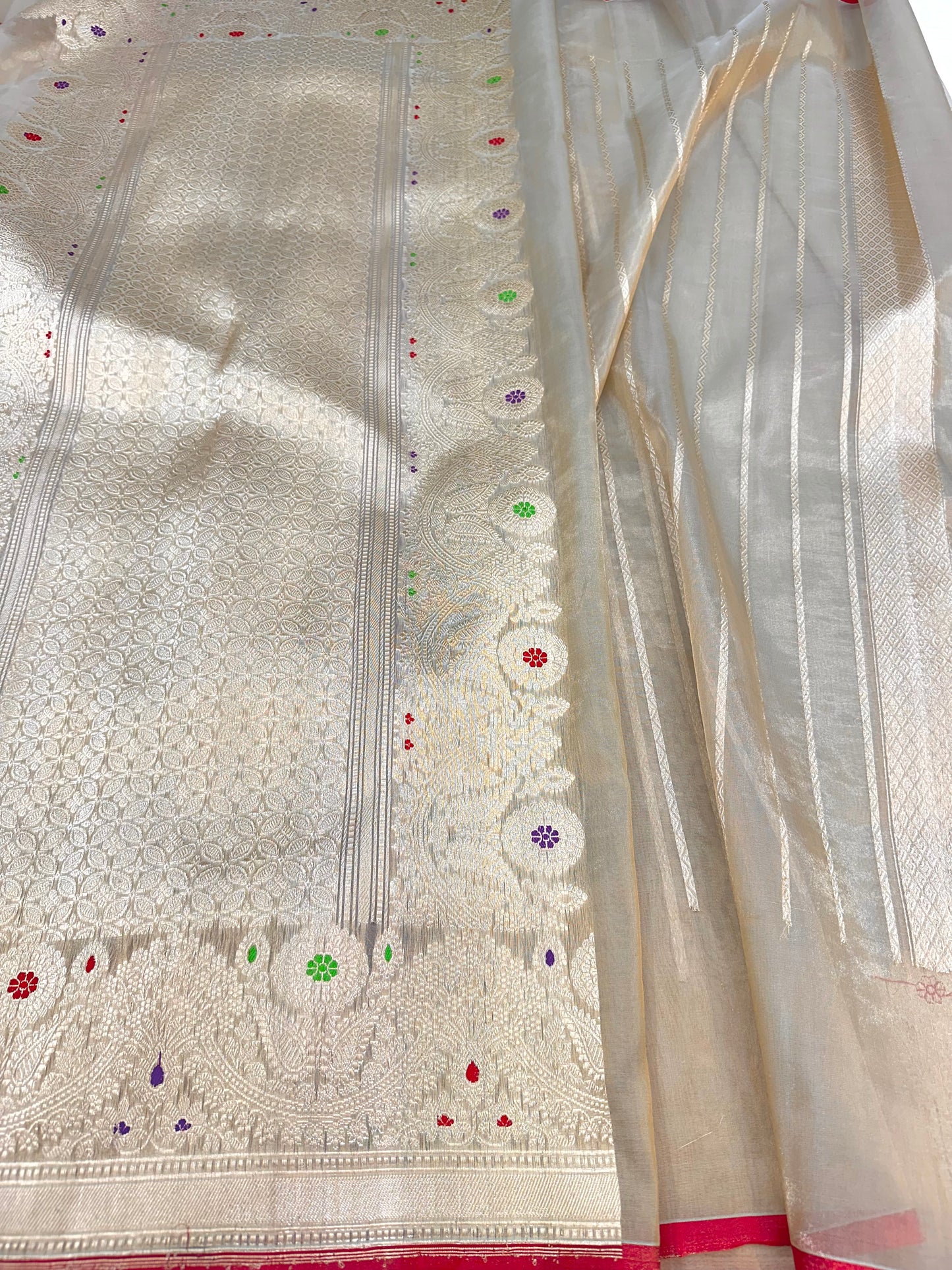 Golden zari Pure Banarasi Handloom Tissue Saree