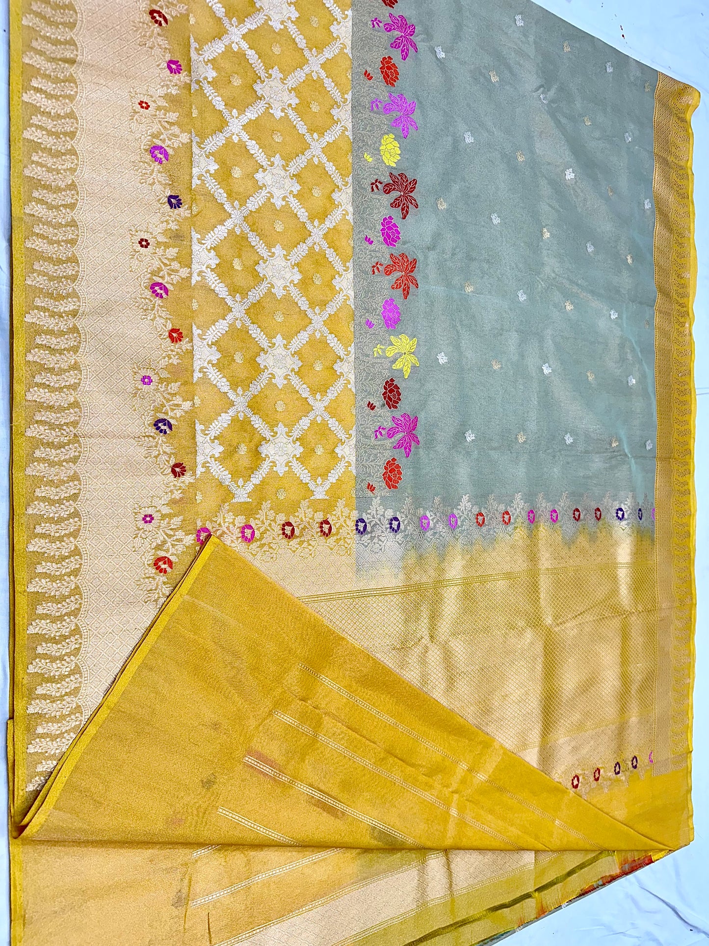 Sea Green & Yellow Half-Half Designer Handloom Pure Banarasi Katan by Tissue Silk Kadhwa weave Saree