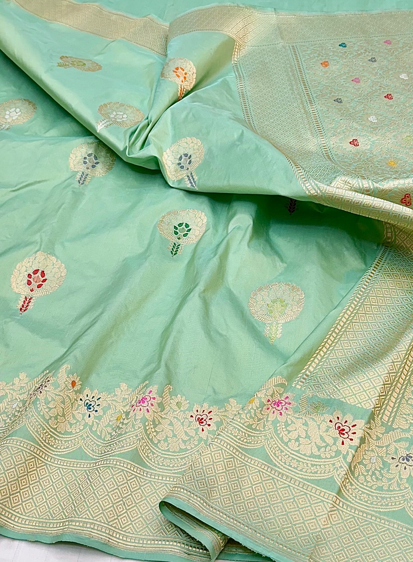 Pista green Handloom Pure Banarasi Katan by Katan Silk Kadhwa weave Saree