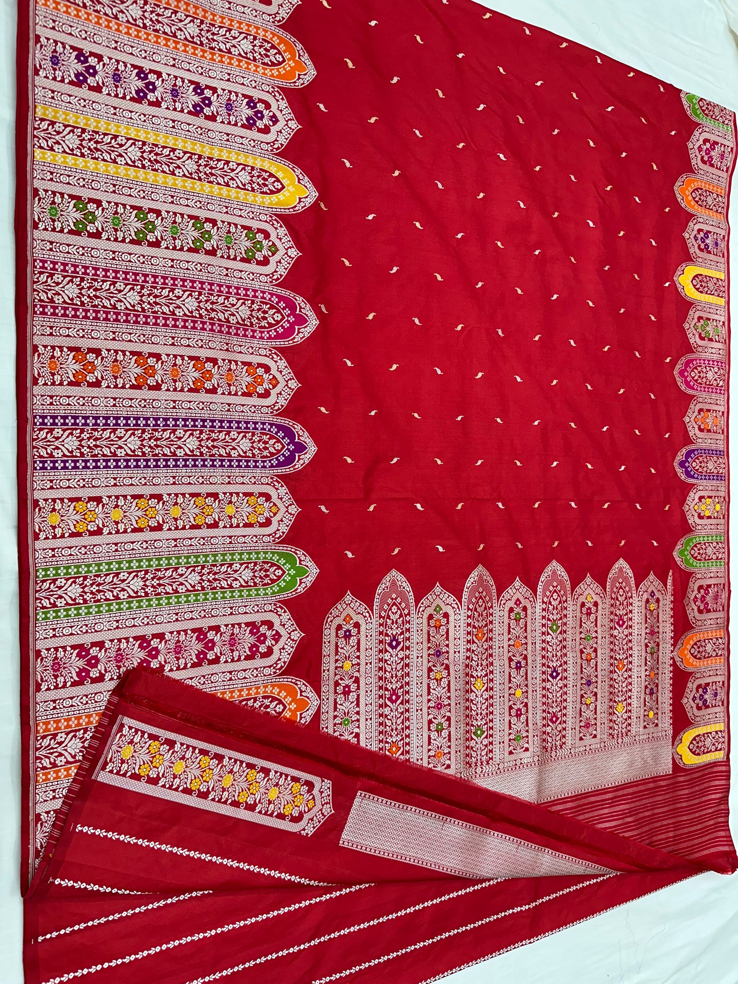 Red Designer Handloom Pure Banarasi Katan by Katan Silk Kadhwa weave Saree