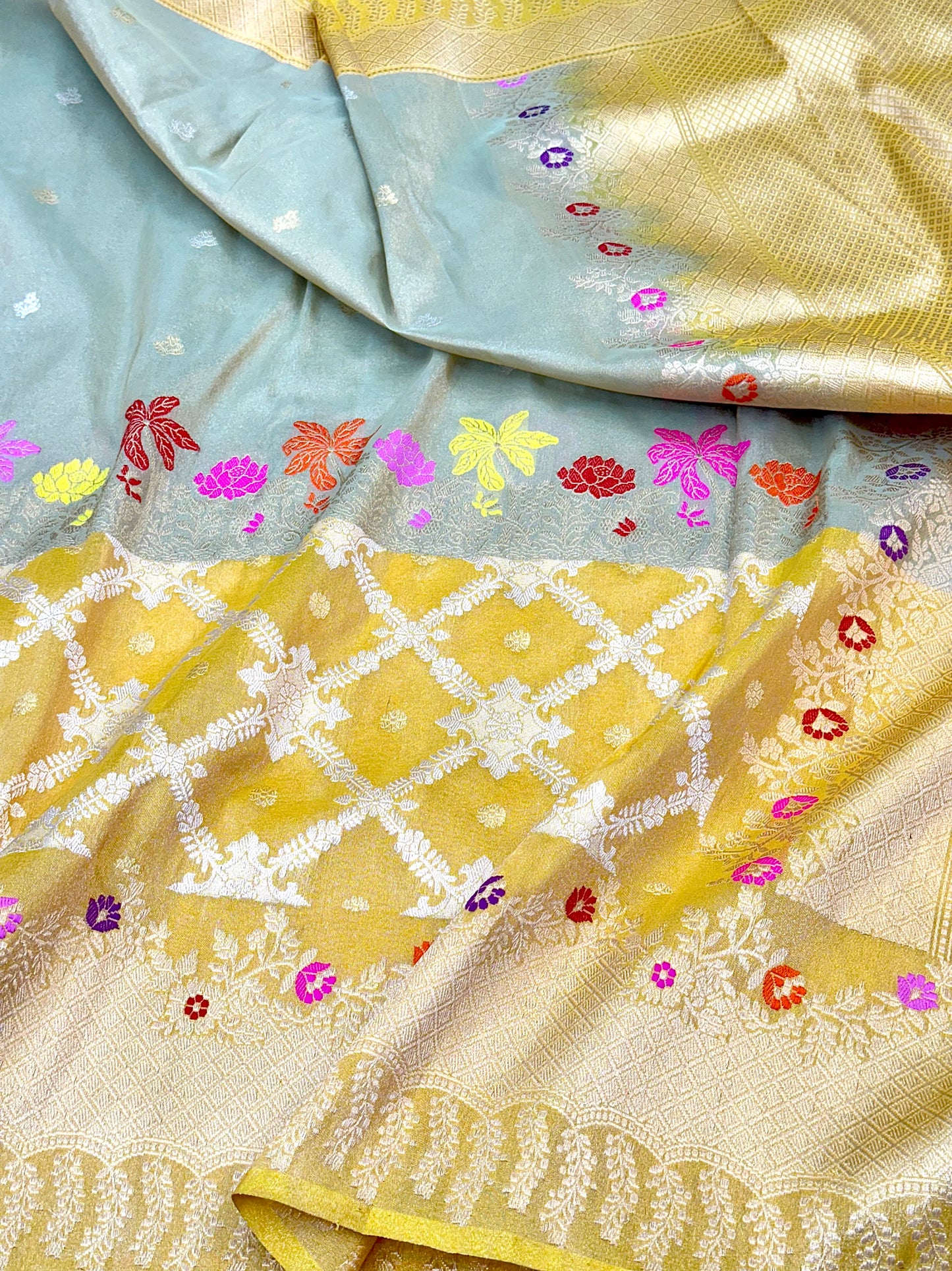 Sea Green & Yellow Half-Half Designer Handloom Pure Banarasi Katan by Tissue Silk Kadhwa weave Saree
