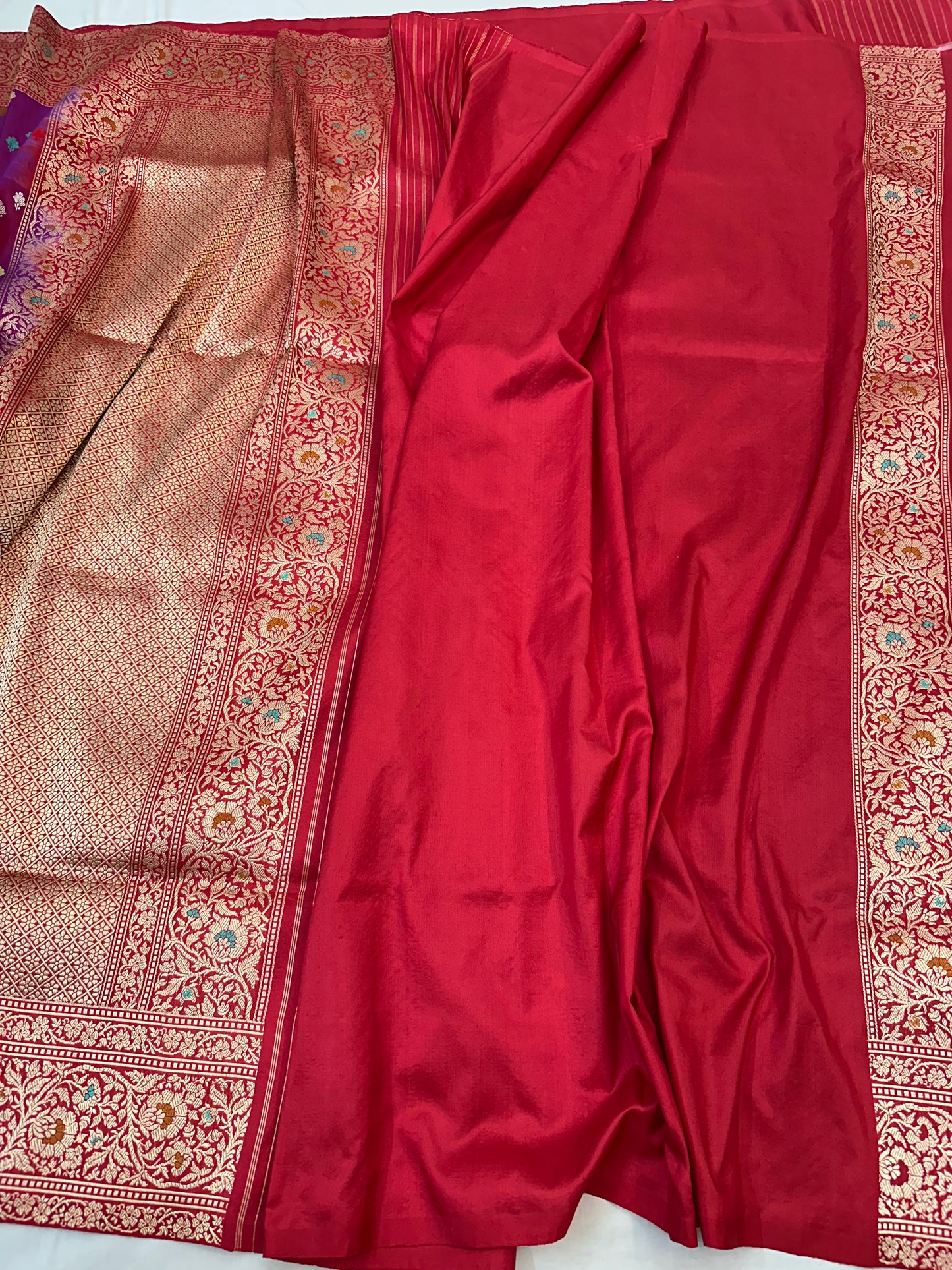 Magenta Pure Handloom Banarasi Katan by Katan Silk Kadhwa weave Saree