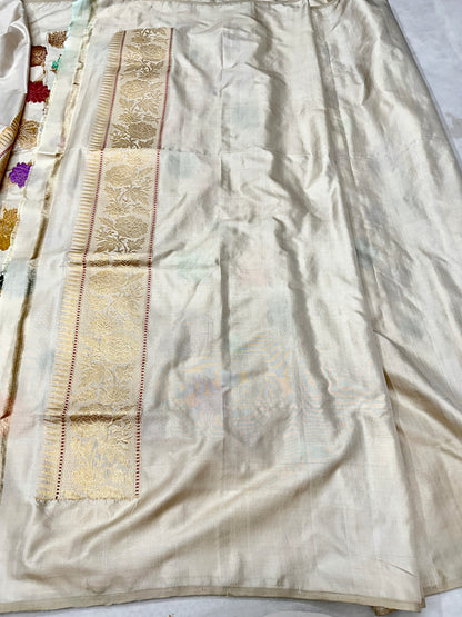 Ivory white Ektara Mulberry Pure Handloom Banarasi Katan by Katan Silk Kadhwa weave Saree